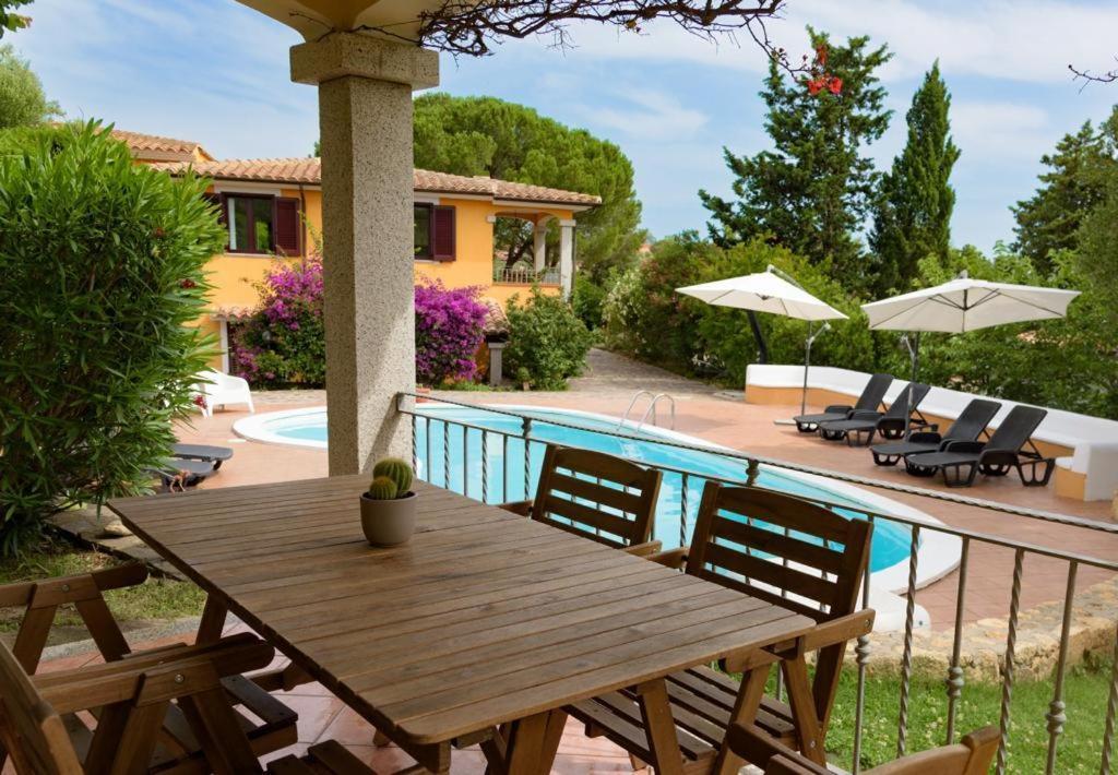 Residence Agrifoglio Monte Petrosu Extérieur photo